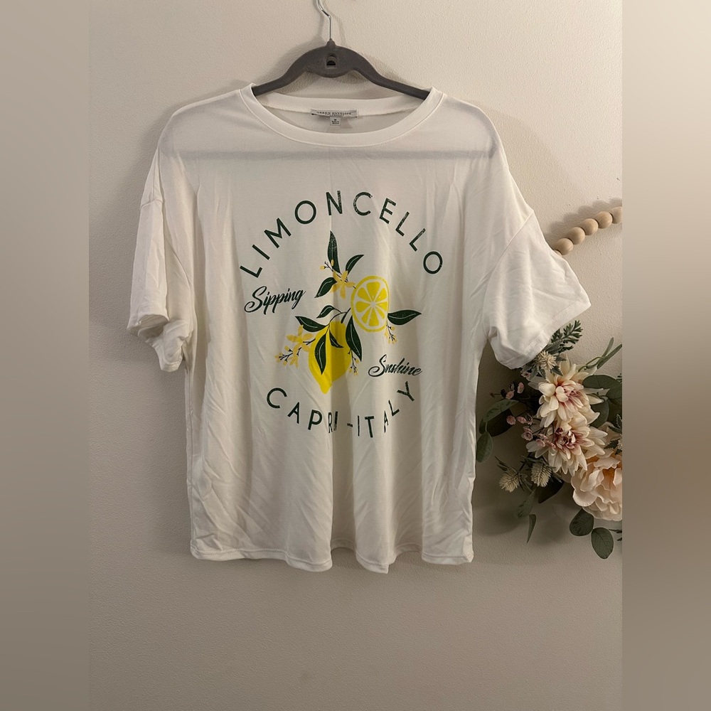 NWOT Limoncello White Top